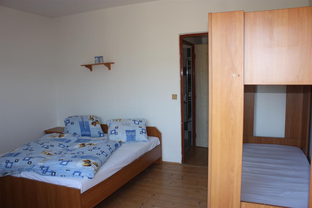 Penzion Jaroš Popuvky Zimmer foto