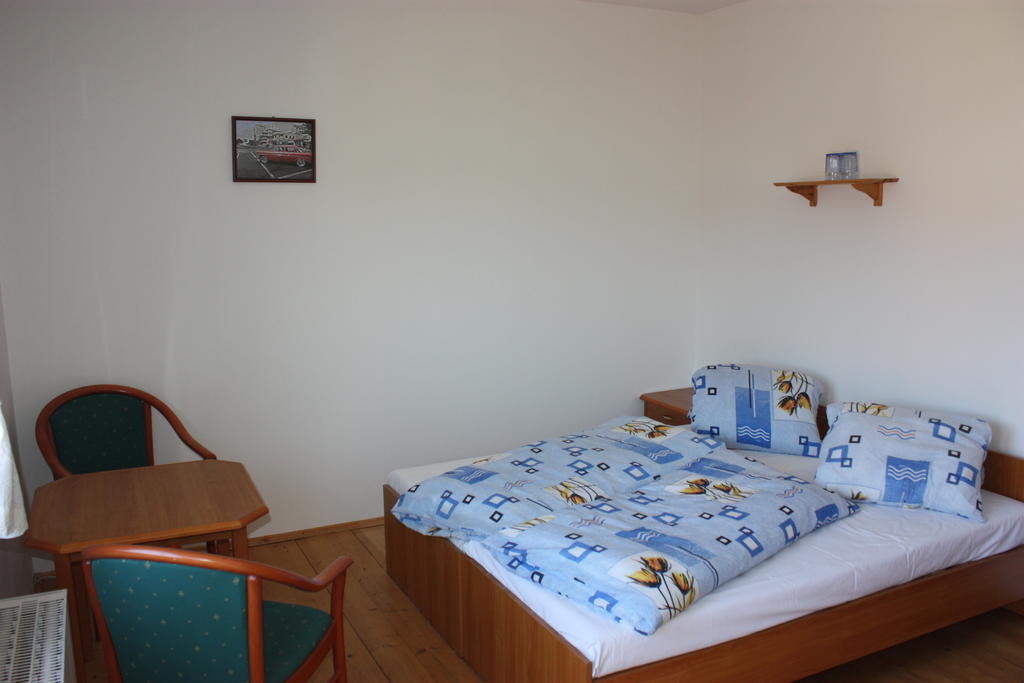 Penzion Jaroš Popuvky Zimmer foto